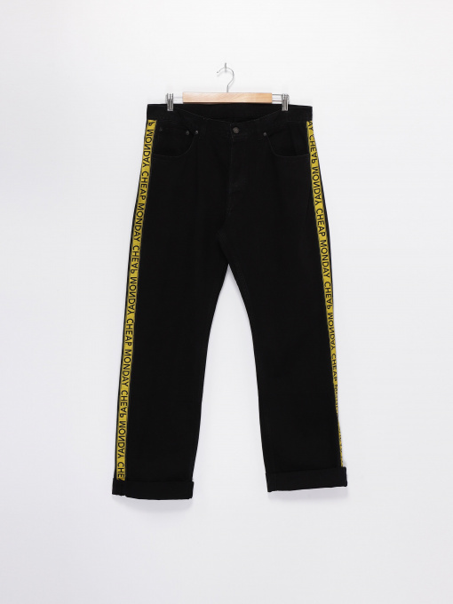 Джинсы Cheap Monday модель 0570108_чорний з жовтим Фото