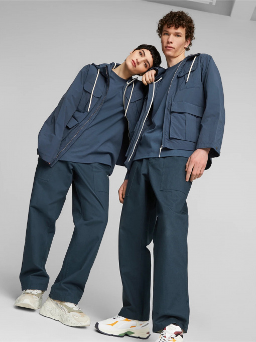Куртки и дубленки PUMA Lightweight модель 53796216 Фото