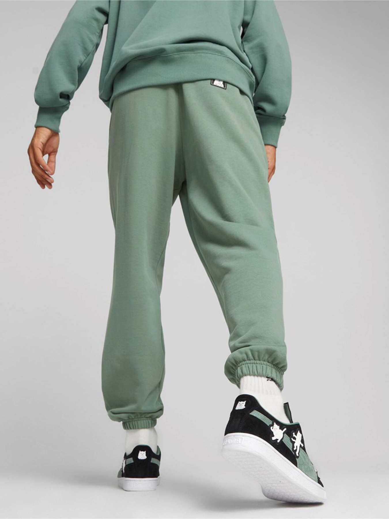Брюки PUMA x RIPNDIP TR модель 62219944 Брюки PUMA x RIPNDIP TR модель 62219944 Фото