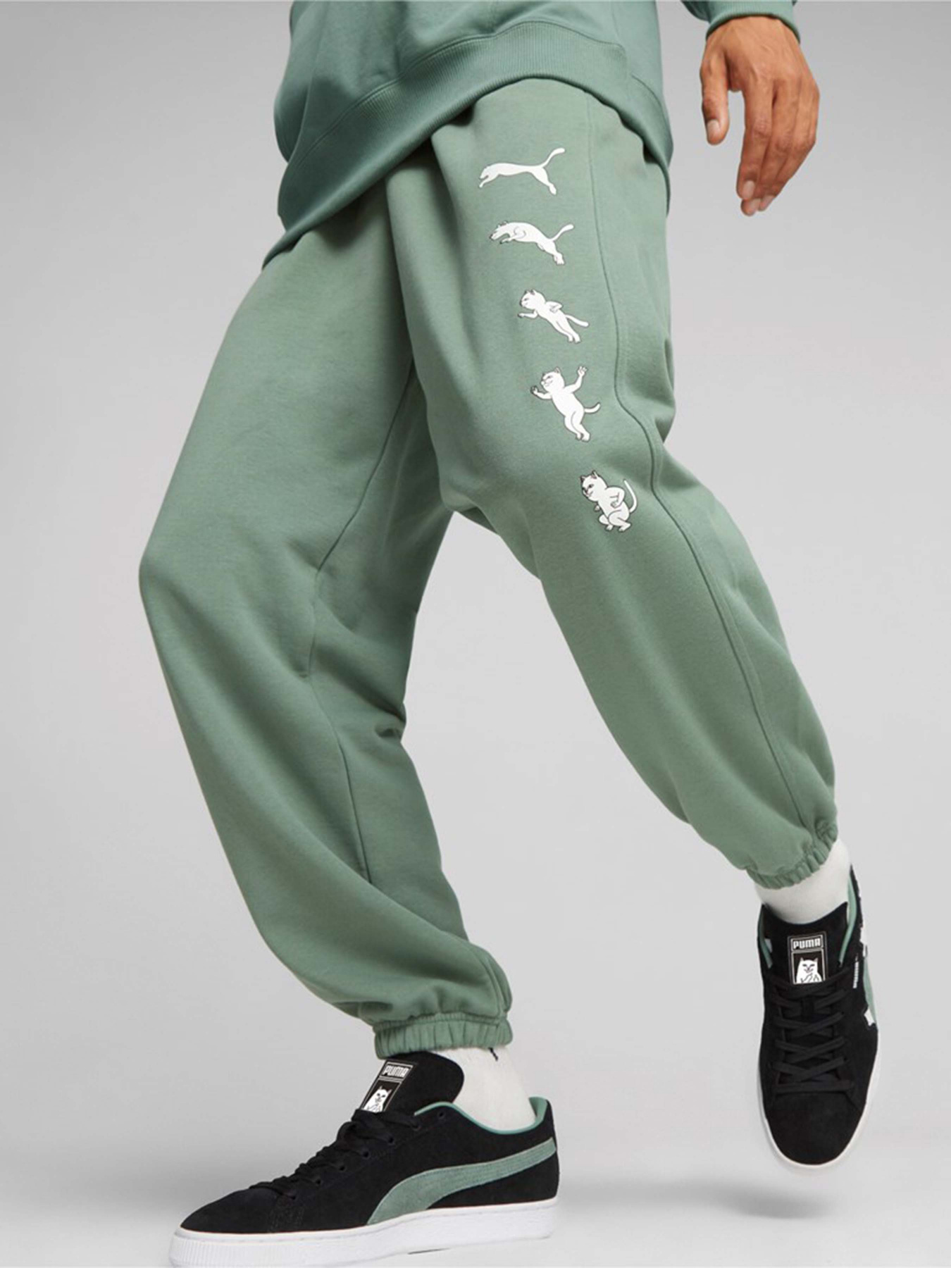 Брюки PUMA x RIPNDIP TR модель 62219944 Брюки PUMA x RIPNDIP TR модель 62219944 Фото