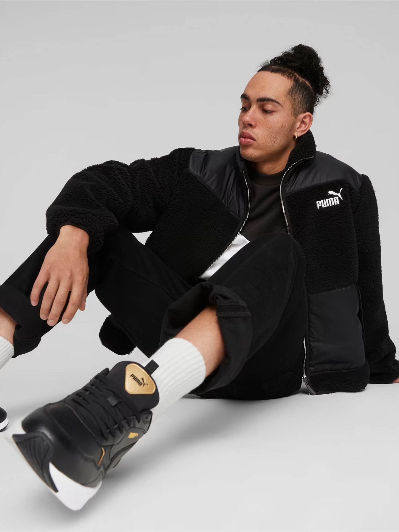 Куртки та дублянки PUMA Sherpa Hybrid модель 67538501 Фото