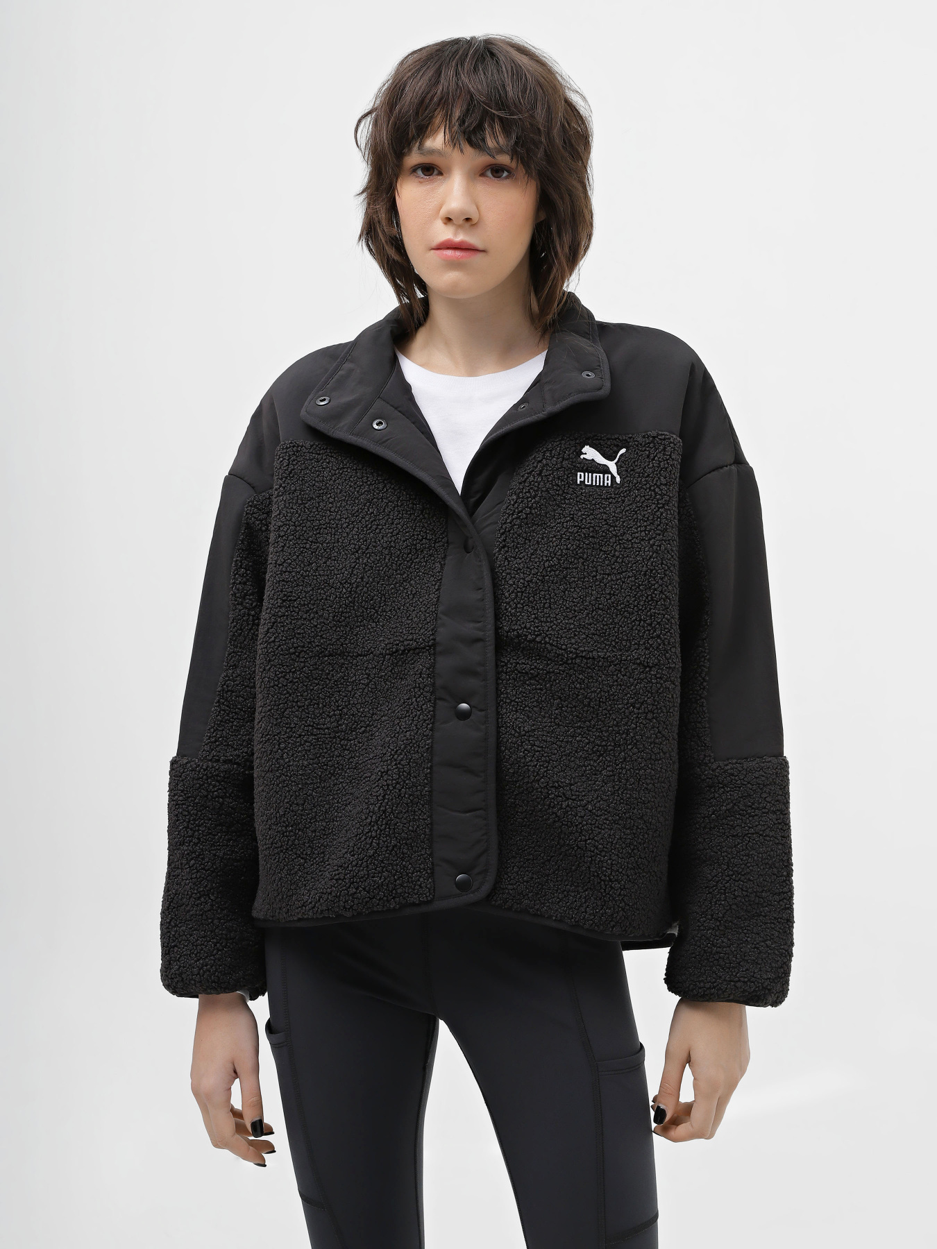 Куртки та дублянки PUMA Classics Sherpa модель 62169101 Фото