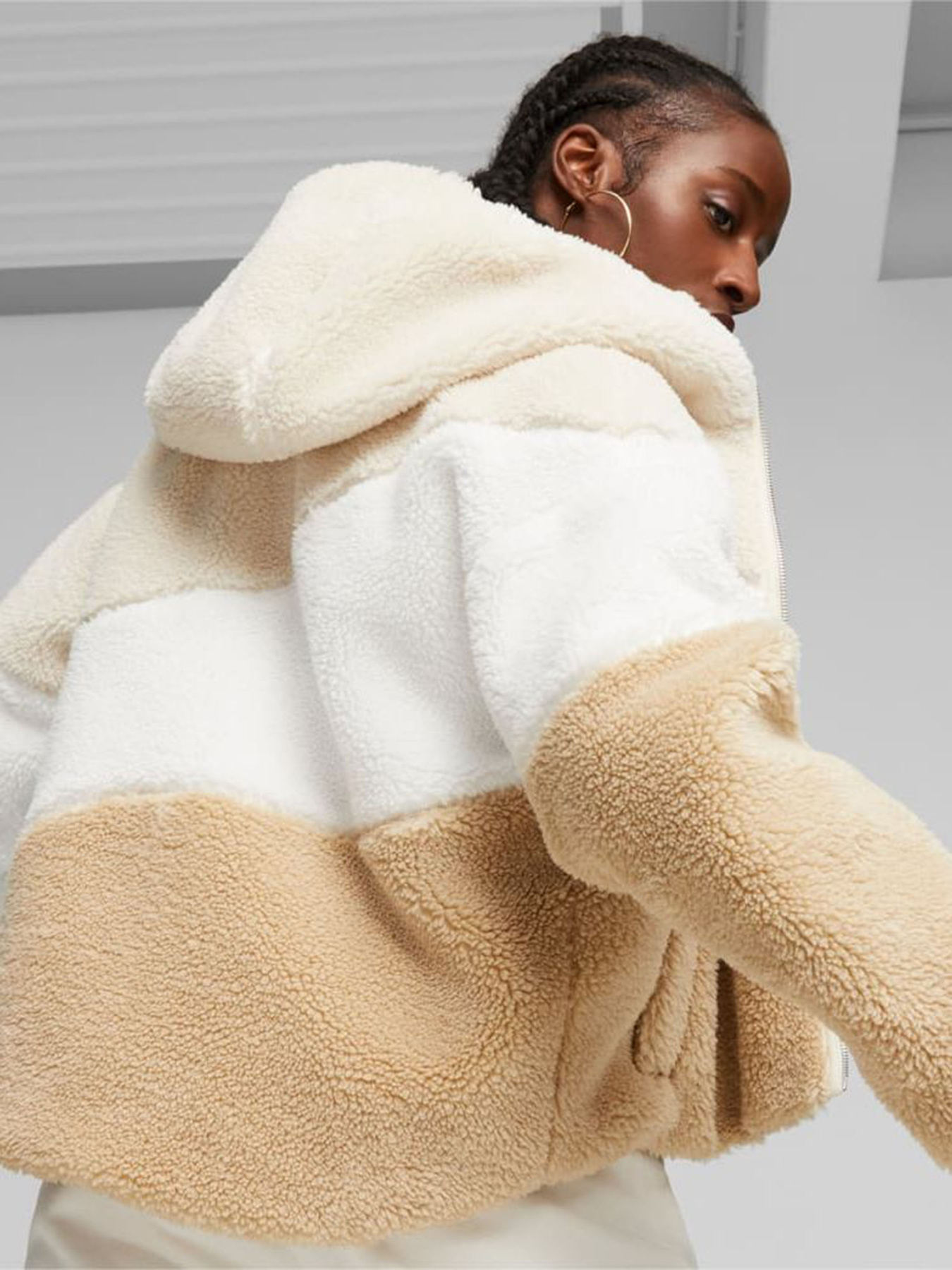Куртки та дублянки PUMA Big Cat Hooded Sherpa модель 67537087 Фото