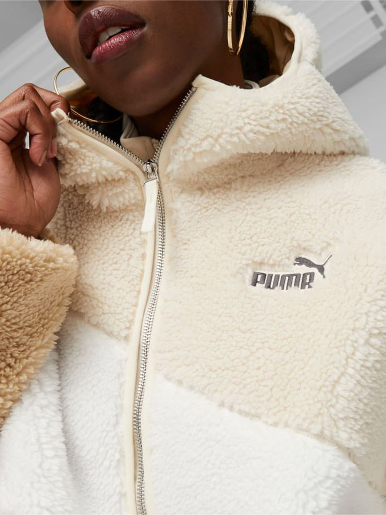 Куртки та дублянки PUMA Big Cat Hooded Sherpa модель 67537087 Фото