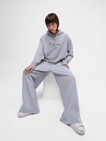 Брюки PUMA CLASSICS+ RELAXED модель 62427463 Фото