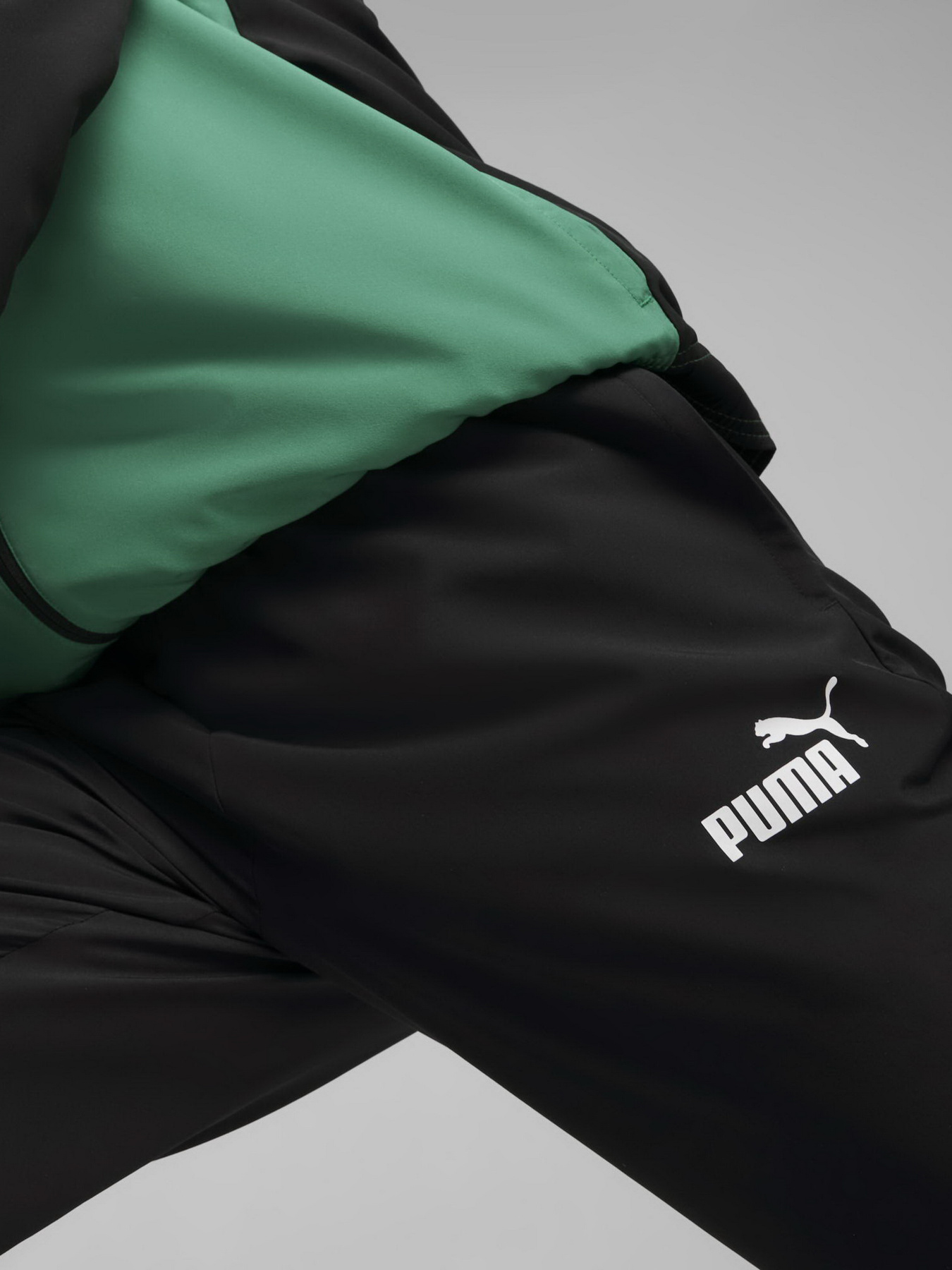 Костюми PUMA WOVEN модель 67888786 Костюми PUMA WOVEN модель 67888786 Фото