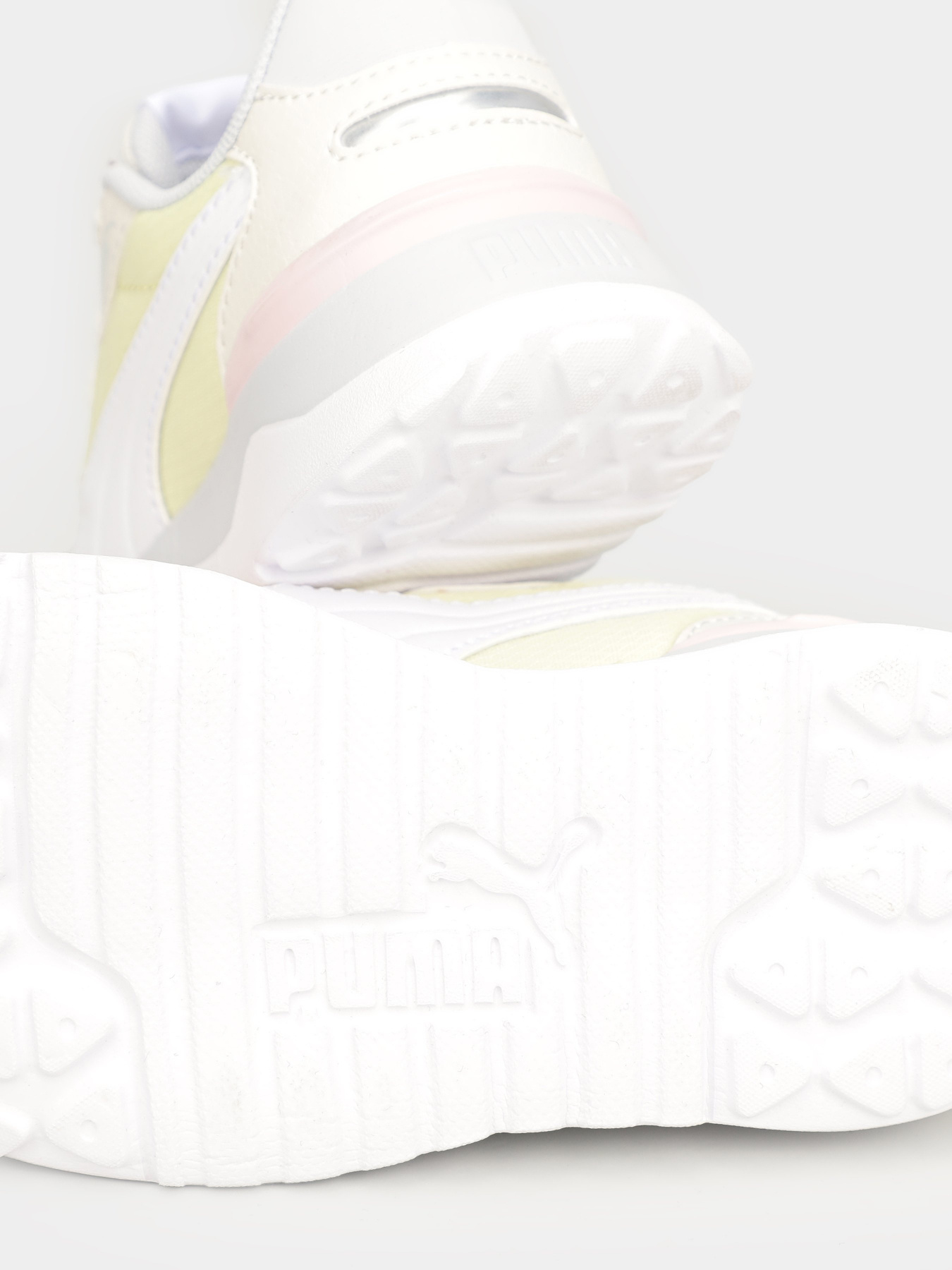 Кросівки PUMA R78 Voyage модель 38204906 Фото