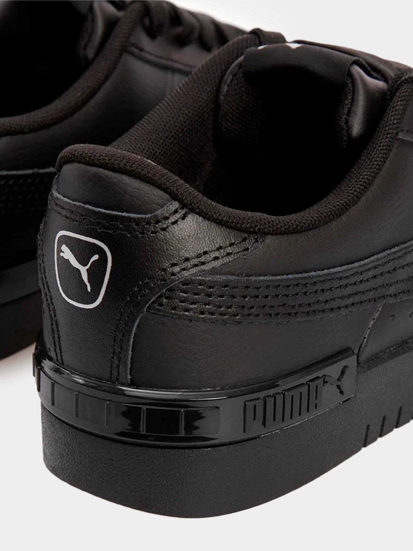 Кросівки PUMA Jada модель 38199004 Кросівки PUMA Jada модель 38199004 Фото