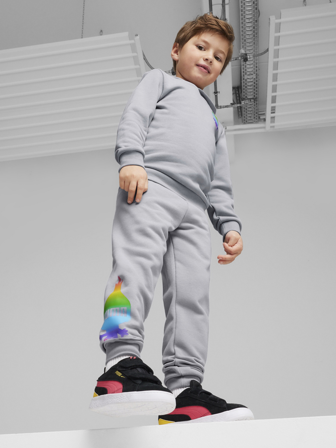 Брюки PUMA X TROLLS SWEATPANTS TR модель 62483063 Брюки PUMA X TROLLS SWEATPANTS TR модель 62483063 Фото