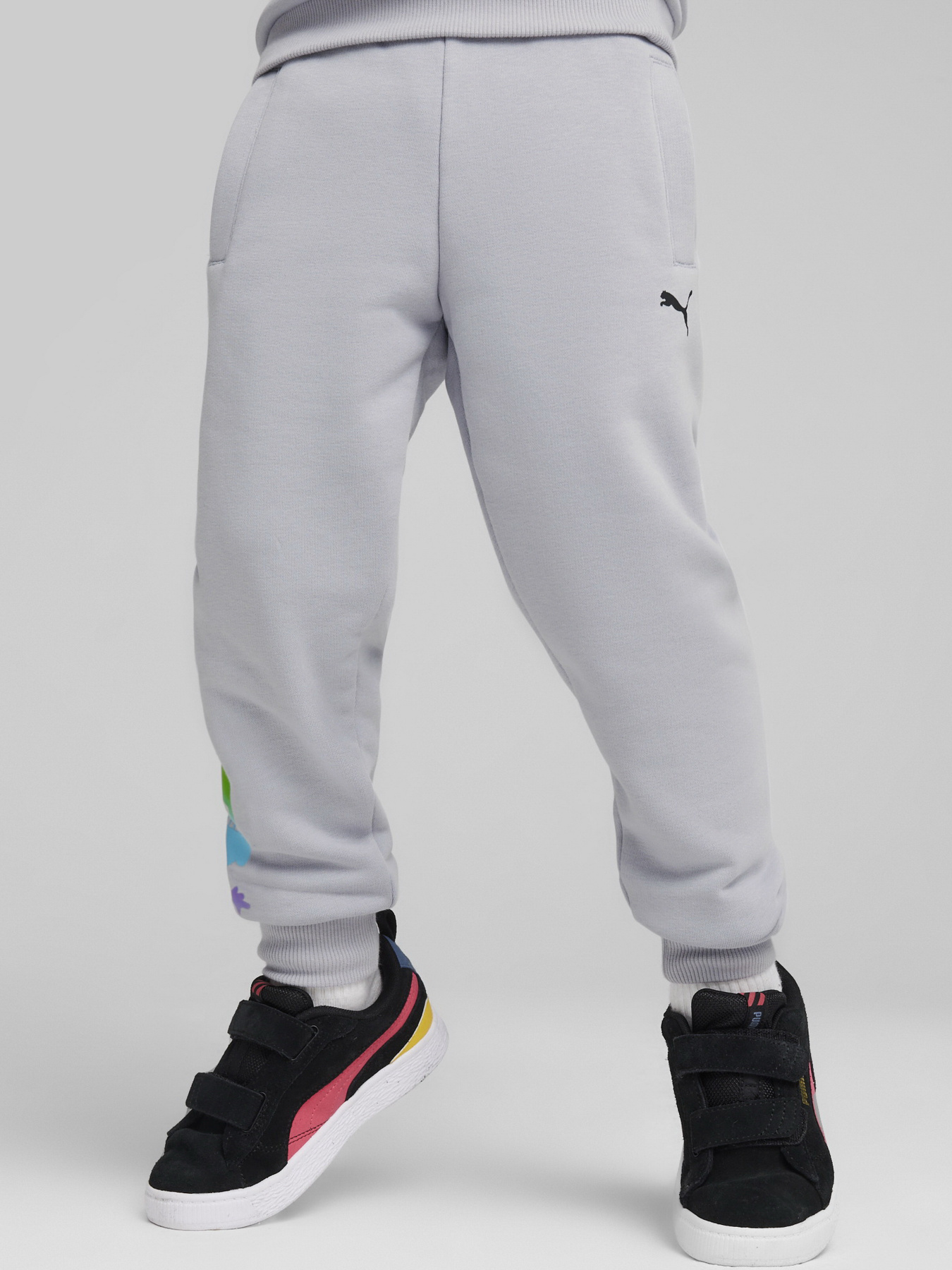 Брюки PUMA X TROLLS SWEATPANTS TR модель 62483063 Брюки PUMA X TROLLS SWEATPANTS TR модель 62483063 Фото