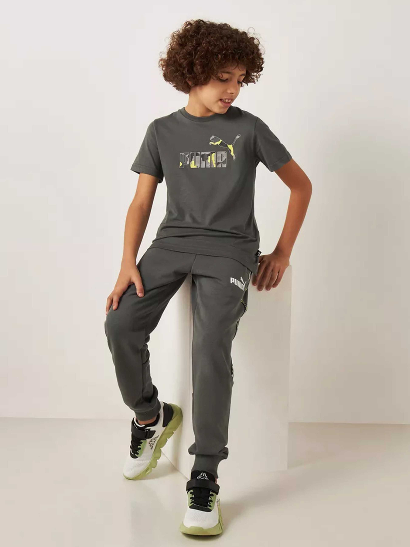 Штани PUMA ESSENTIALS TAPE модель 67922180 Штани PUMA ESSENTIALS TAPE модель 67922180 Фото