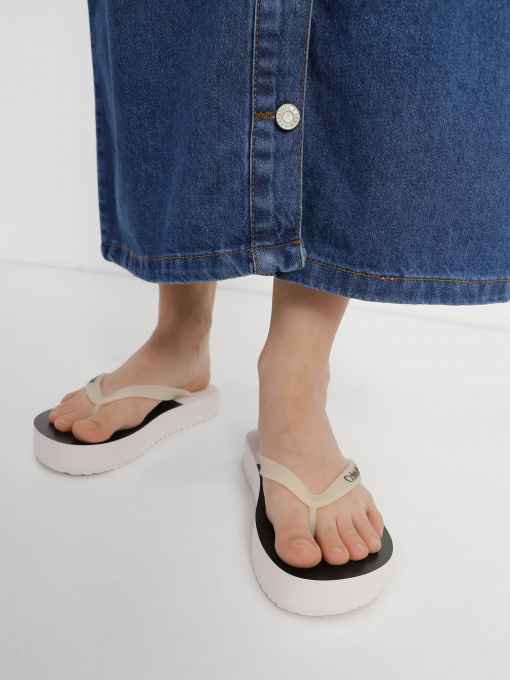 Шлёпанцы Calvin Klein Beach Sandal Flatform модель YW0YW00716-0K4 Фото