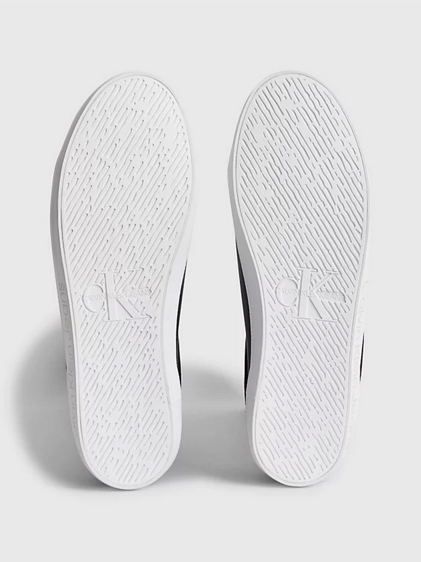 Кеди Calvin Klein Leather Trainers модель YW0YW00900-BDS Кеди Calvin Klein Leather Trainers модель YW0YW00900-BDS Фото