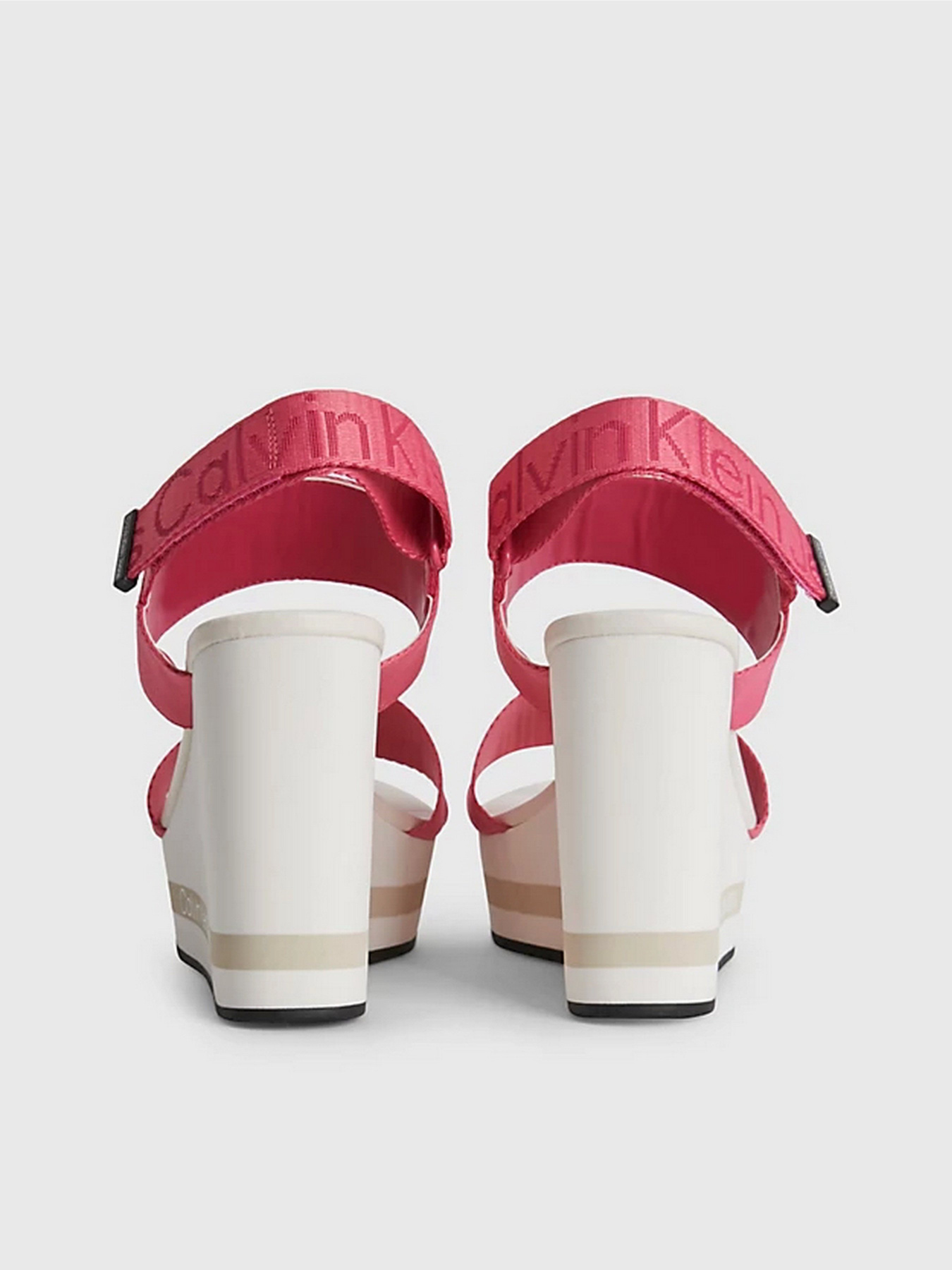 Босоножки Calvin Klein Wedge Sandal Webbing модель YW0YW00959-0J0 Босоножки Calvin Klein Wedge Sandal Webbing модель YW0YW00959-0J0 Фото