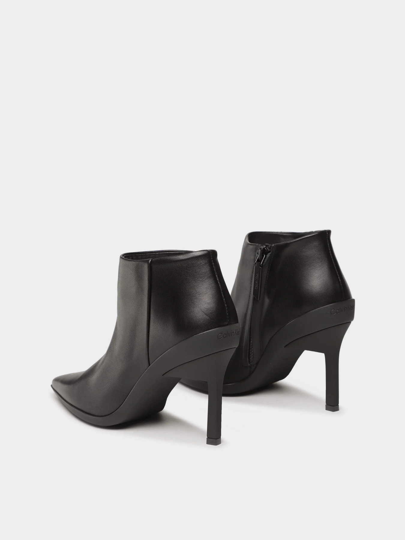 Черевики та чоботи Calvin Klein Wrap Stiletto Ankle Boot 90Hh модель HW0HW01600-BEH Черевики та чоботи Calvin Klein Wrap Stiletto Ankle Boot 90Hh модель HW0HW01600-BEH Фото