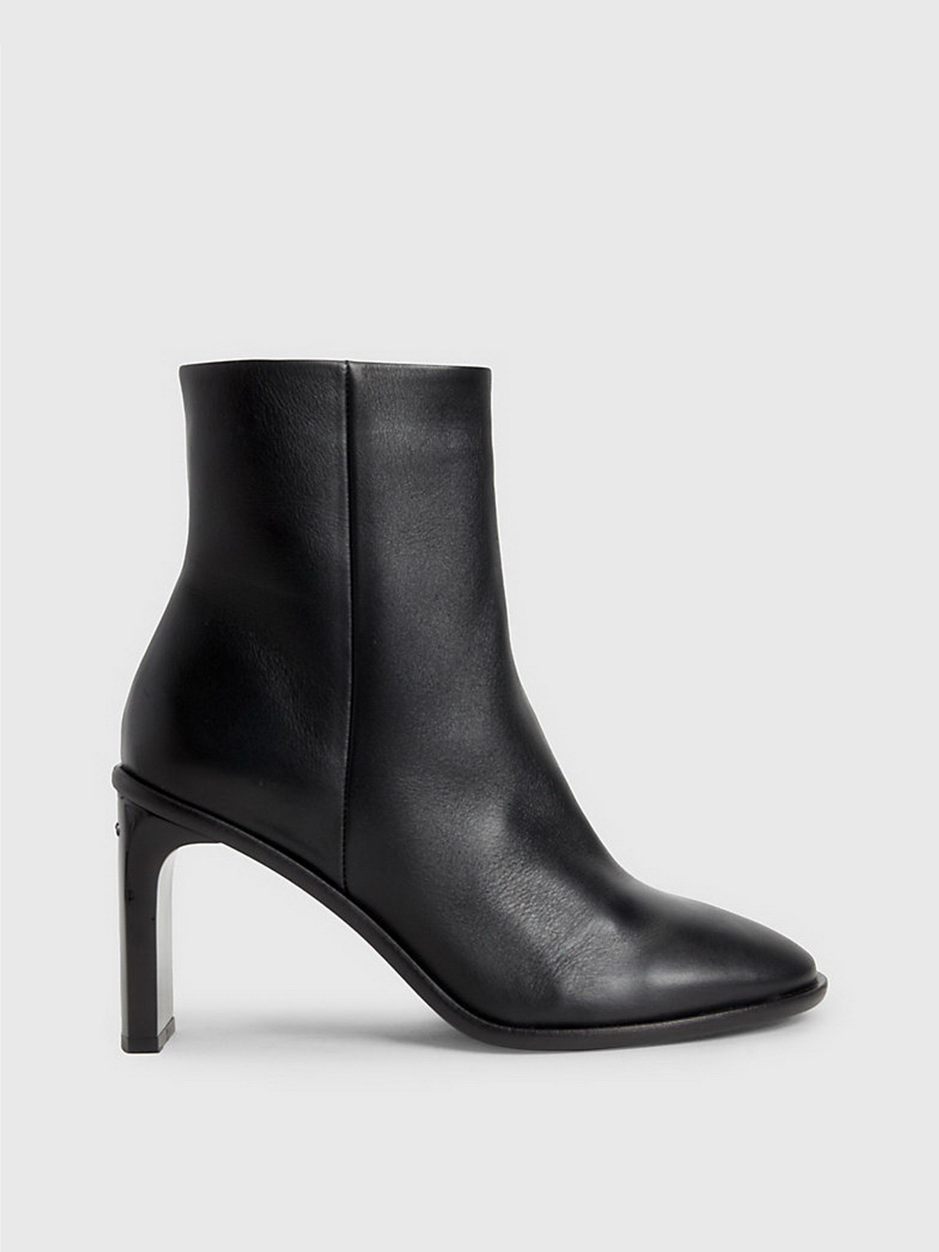 Ботинки и сапоги Calvin Klein Curved Stil 90Hh модель HW0HW01601-BEH Ботинки и сапоги Calvin Klein Curved Stil 90Hh модель HW0HW01601-BEH Фото