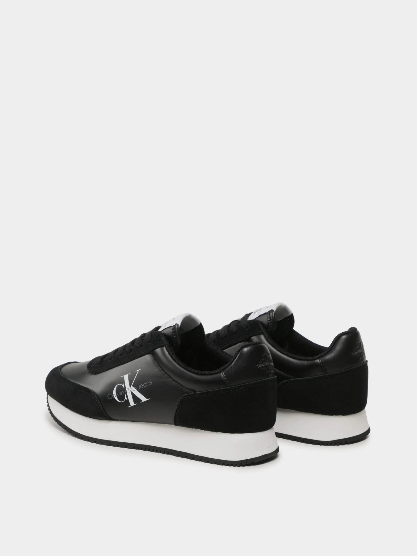 Кросівки Calvin Klein Retro Runner Low Lac модель YW0YW01056-BEH Кросівки Calvin Klein Retro Runner Low Lac модель YW0YW01056-BEH Фото