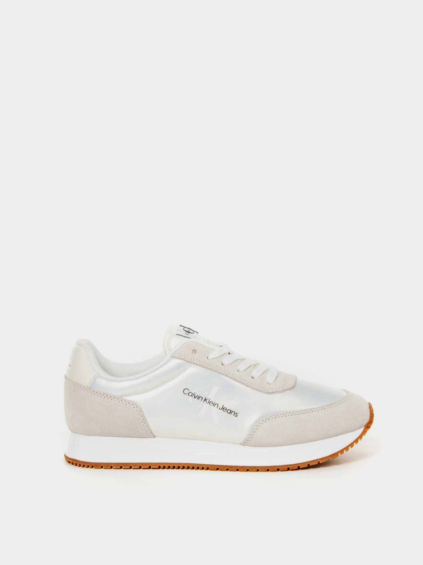 Кросівки Calvin Klein Retro Runner Sneaker модель YW0YW01056-YBI Кросівки Calvin Klein Retro Runner Sneaker модель YW0YW01056-YBI Фото