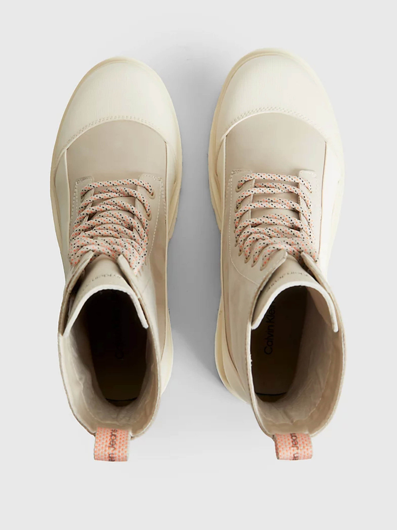 Черевики та чоботи Calvin Klein Chunky Combat Laceup Boot Rub модель YW0YW01066-ACF Фото