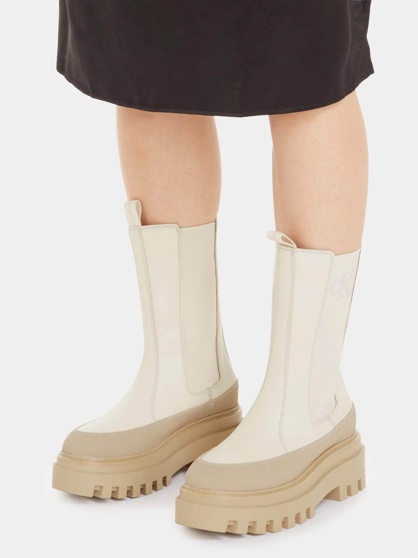 Ботинки и сапоги Calvin Klein Flatform Chelsea Boot Lth Wn модель YW0YW01111-0F7 Ботинки и сапоги Calvin Klein Flatform Chelsea Boot Lth Wn модель YW0YW01111-0F7 Фото