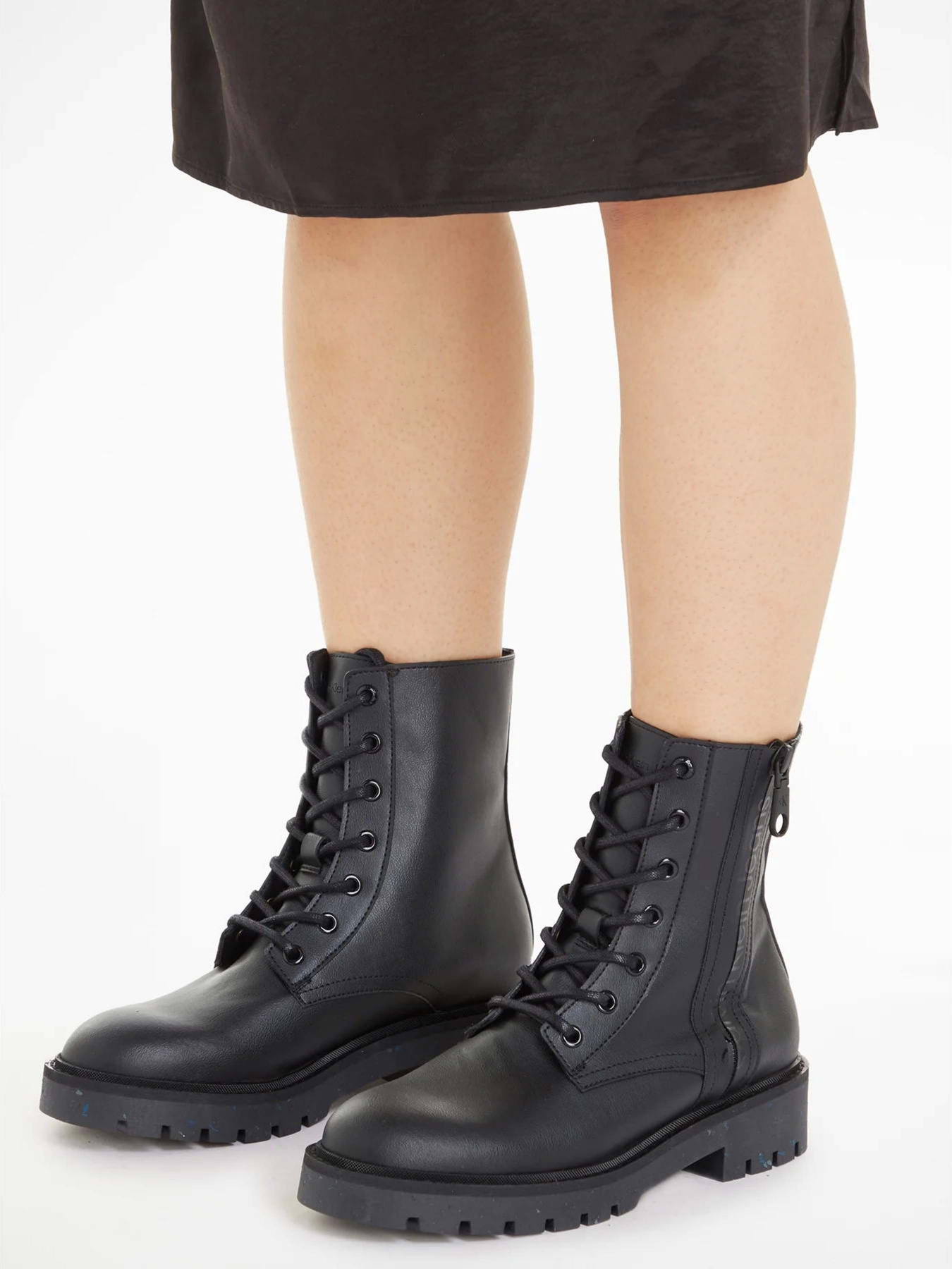 Черевики та чоботи Calvin Klein Boot Combat Mid модель YW0YW01255-0GT Черевики та чоботи Calvin Klein Boot Combat Mid модель YW0YW01255-0GT Фото