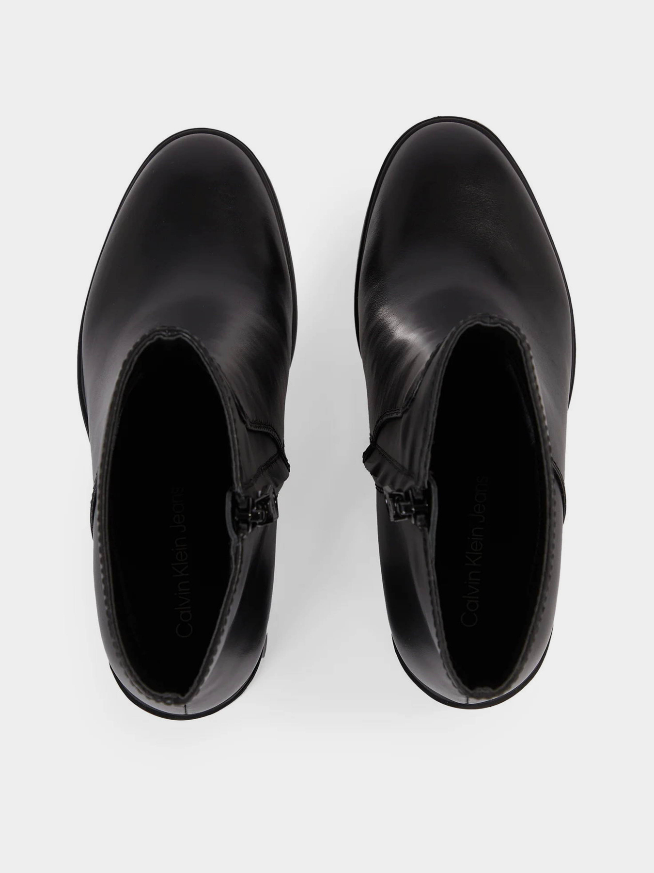 Черевики та чоботи Calvin Klein Mid Block Heel Boot Lth Wn модель YW0YW01259-0GT Фото