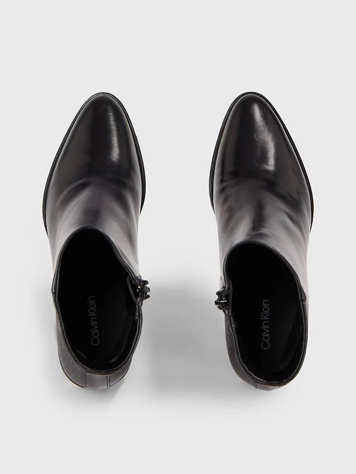 Черевики та чоботи Calvin Klein Almond Ankle Boot 55 - Epi Mn Mx модель HW0HW01701-BEH Черевики та чоботи Calvin Klein Almond Ankle Boot 55 - Epi Mn Mx модель HW0HW01701-BEH Фото
