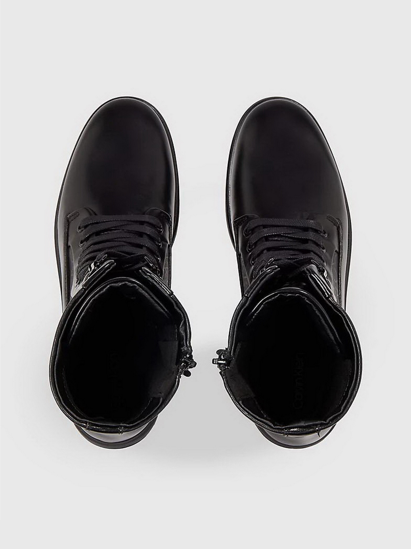Черевики та чоботи Calvin Klein Cleat Combat Boot - Epi Mono Mix модель HW0HW01713-BEH Черевики та чоботи Calvin Klein Cleat Combat Boot - Epi Mono Mix модель HW0HW01713-BEH Фото