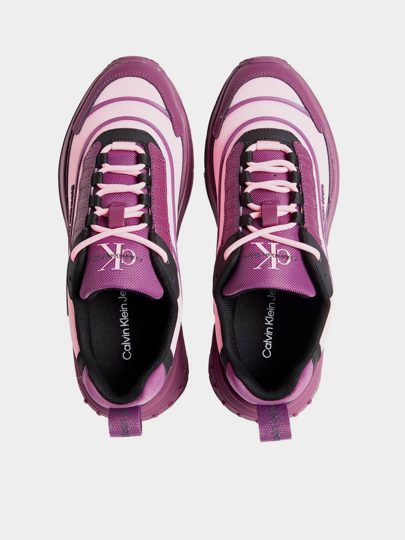 Кросівки Calvin Klein Chunky Runner Low Lace Wn модель YW0YW01132-0JV Фото