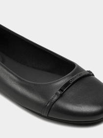 Туфли и лоферы Calvin Klein Ballerina модель HW0HW02145-BEH Фото