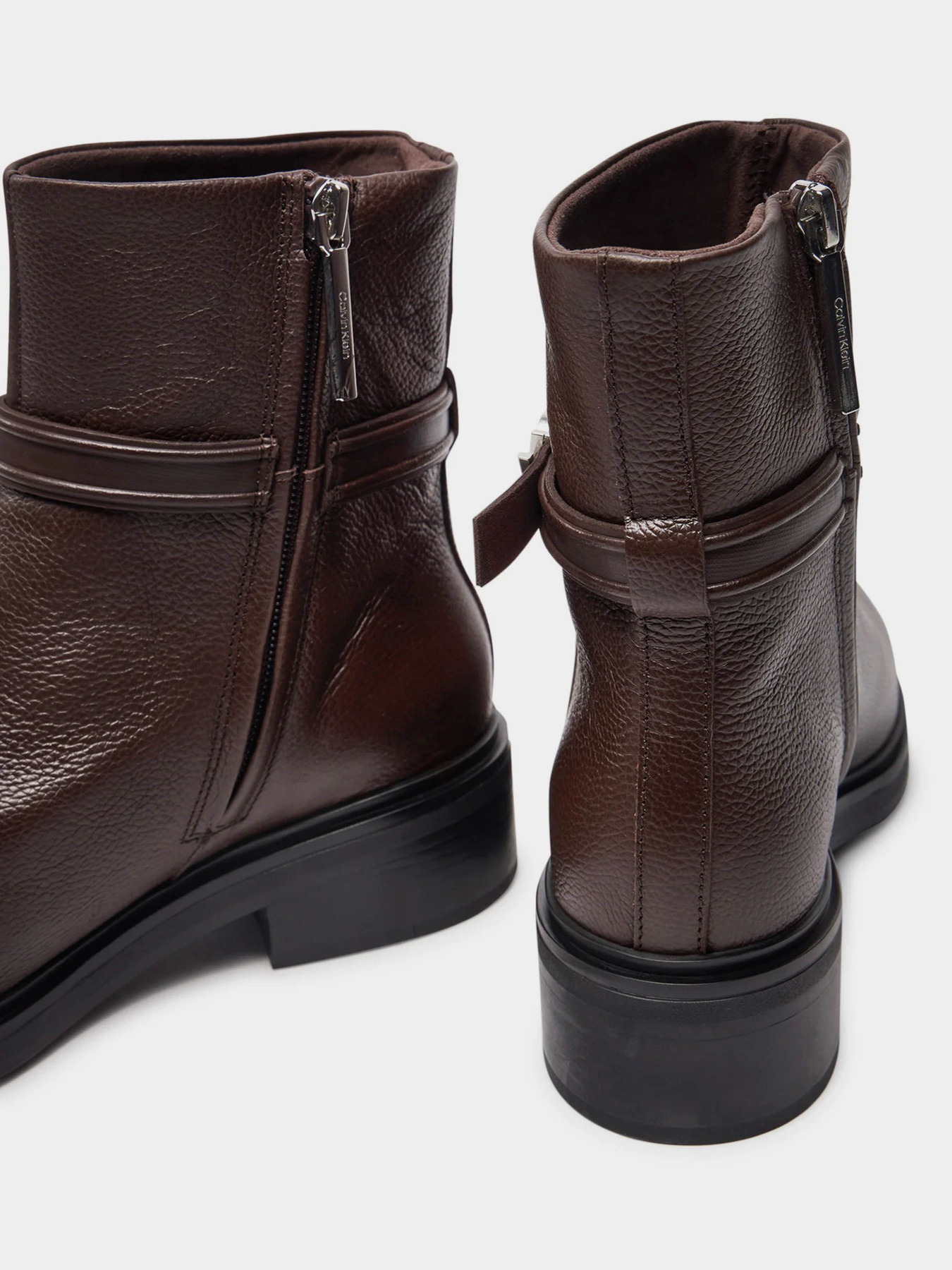 Черевики та чоботи Calvin Klein Heel Ankle Boot 30 модель HW0HW02183-GUD Черевики та чоботи Calvin Klein Heel Ankle Boot 30 модель HW0HW02183-GUD Фото