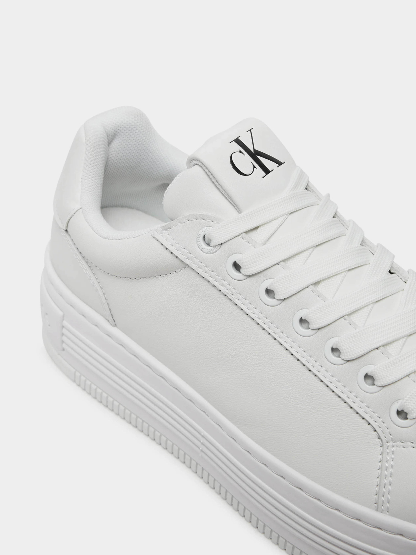 Кросівки Calvin Klein Bold Platf Low Oh Mg Lth модель YW0YW01589-0K4 Кросівки Calvin Klein Bold Platf Low Oh Mg Lth модель YW0YW01589-0K4 Фото