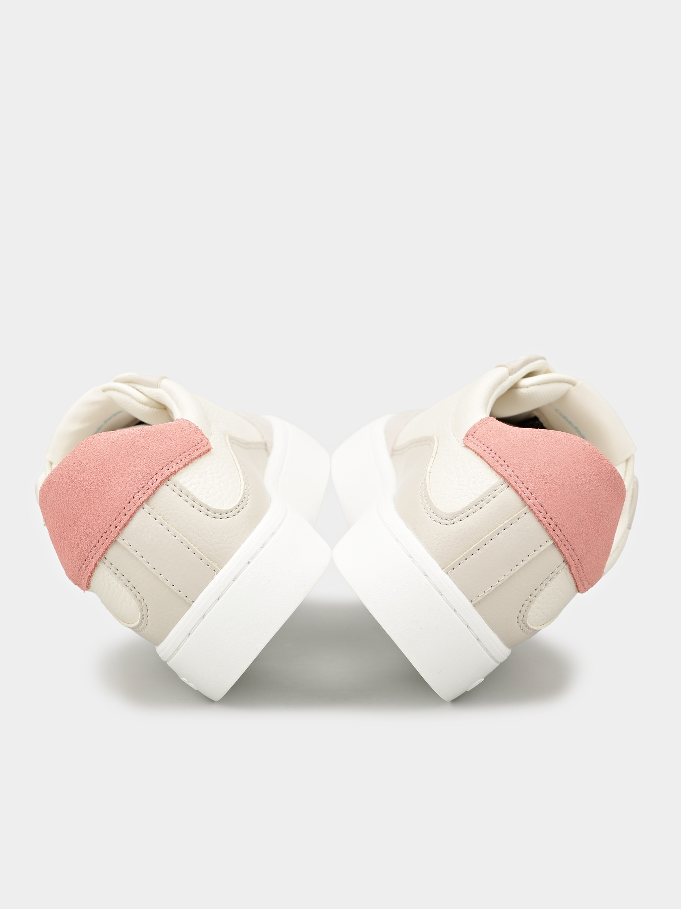 Кеди Calvin Klein модель YW0YW01668-0LD Кеди Calvin Klein модель YW0YW01668-0LD Фото
