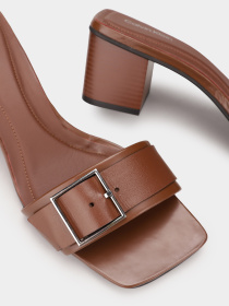 Шльопанці Calvin Klein модель HW0HW02478-GTW Фото