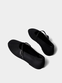 Туфлі та лофери Calvin Klein OBLIQUE BALLERINA MJ LTH HDW модель HW0HW02847-BEH Фото