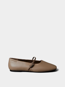 Туфли и лоферы Calvin Klein OBLIQUE BALLERINA MJ LTH HDW модель HW0HW02847-PBO Фото