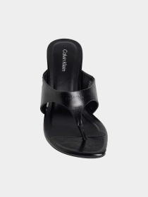 Шлёпанцы Calvin Klein SCULPT KITT HEEL SNDL THONG LT модель HW0HW02920-0GJ Фото