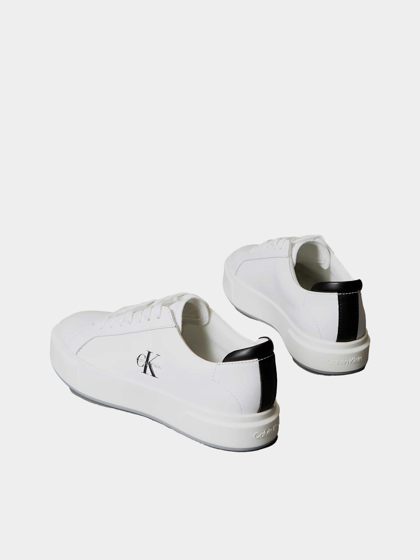 Кеди Calvin Klein BASKET CUPS LACEUP LTH ML модель YW0YW01945-01W Фото