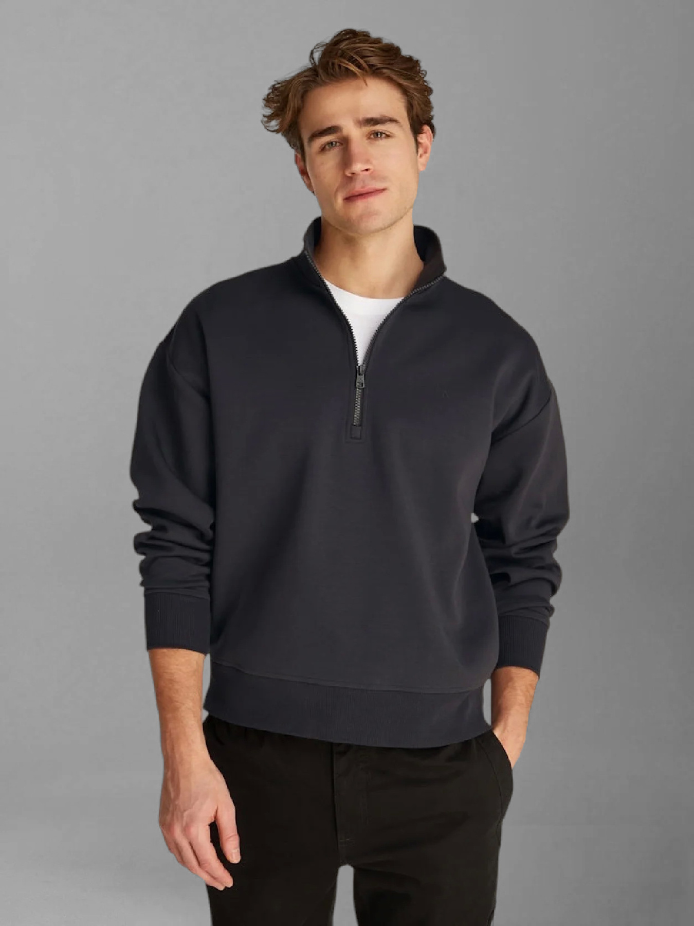 Худи и свитшоты Calvin Klein Jeans модель J30J327225-BA1 Фото