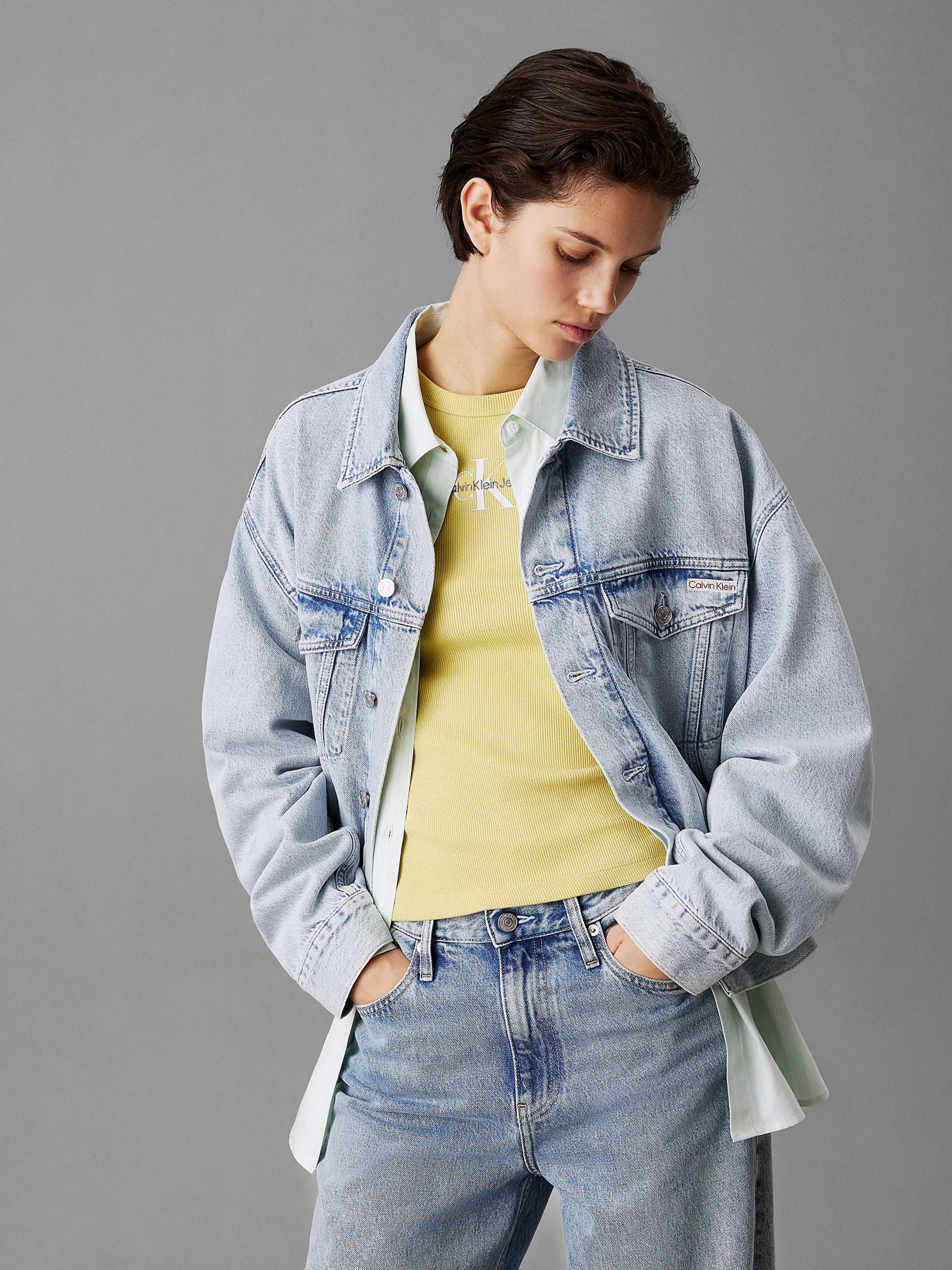 Куртки та дублянки Calvin Klein Jeans модель J20J225186-1AA Фото