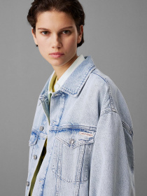 Куртки та дублянки Calvin Klein Jeans модель J20J225186-1AA Фото