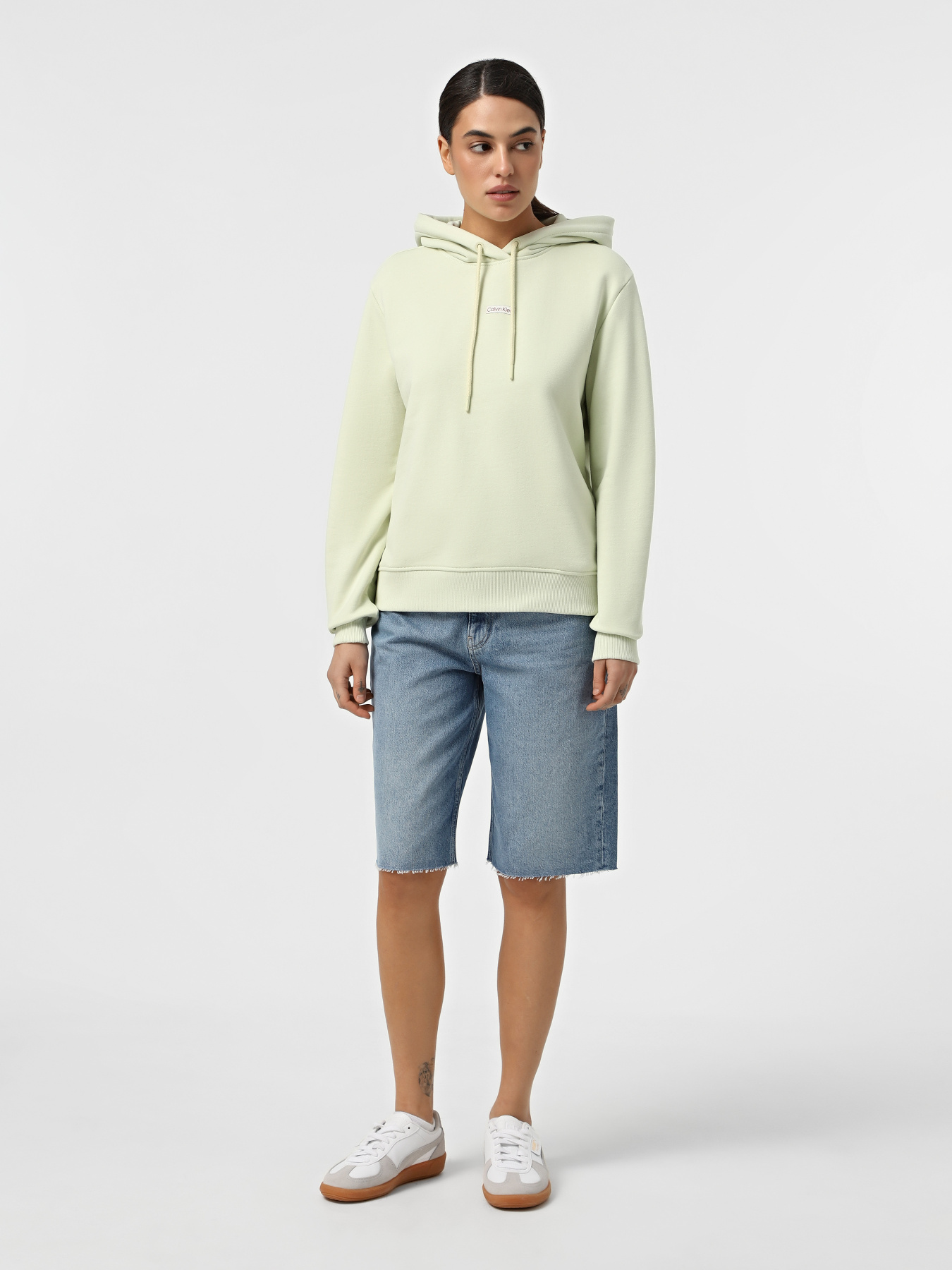 Худи и свитшоты Calvin Klein Jeans модель J20J225364-LAN Фото