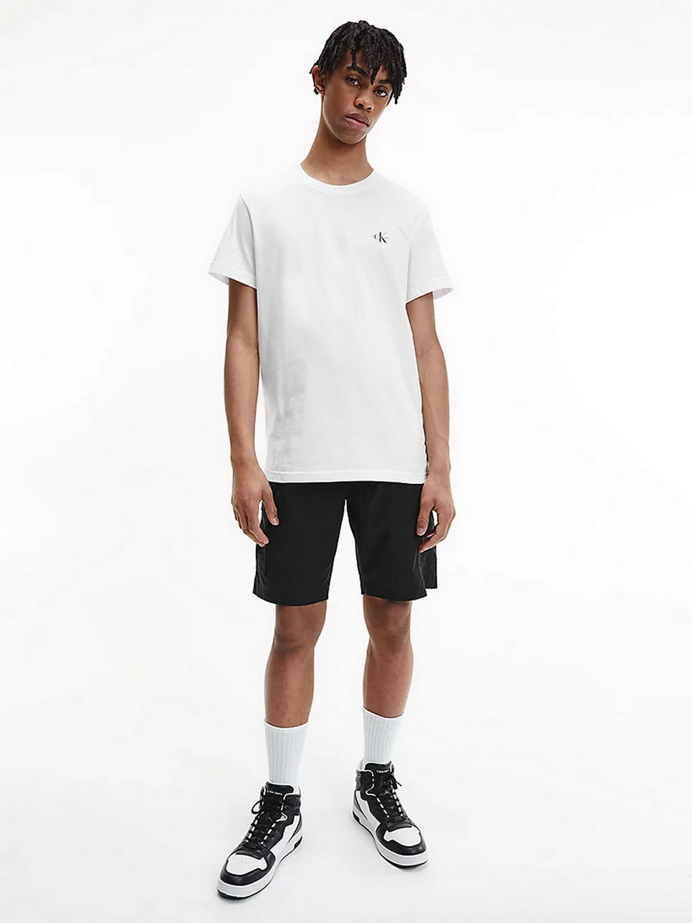 Футболки і поло Calvin Klein модель J30J320199_BEH Футболки і поло Calvin Klein модель J30J320199_BEH Фото