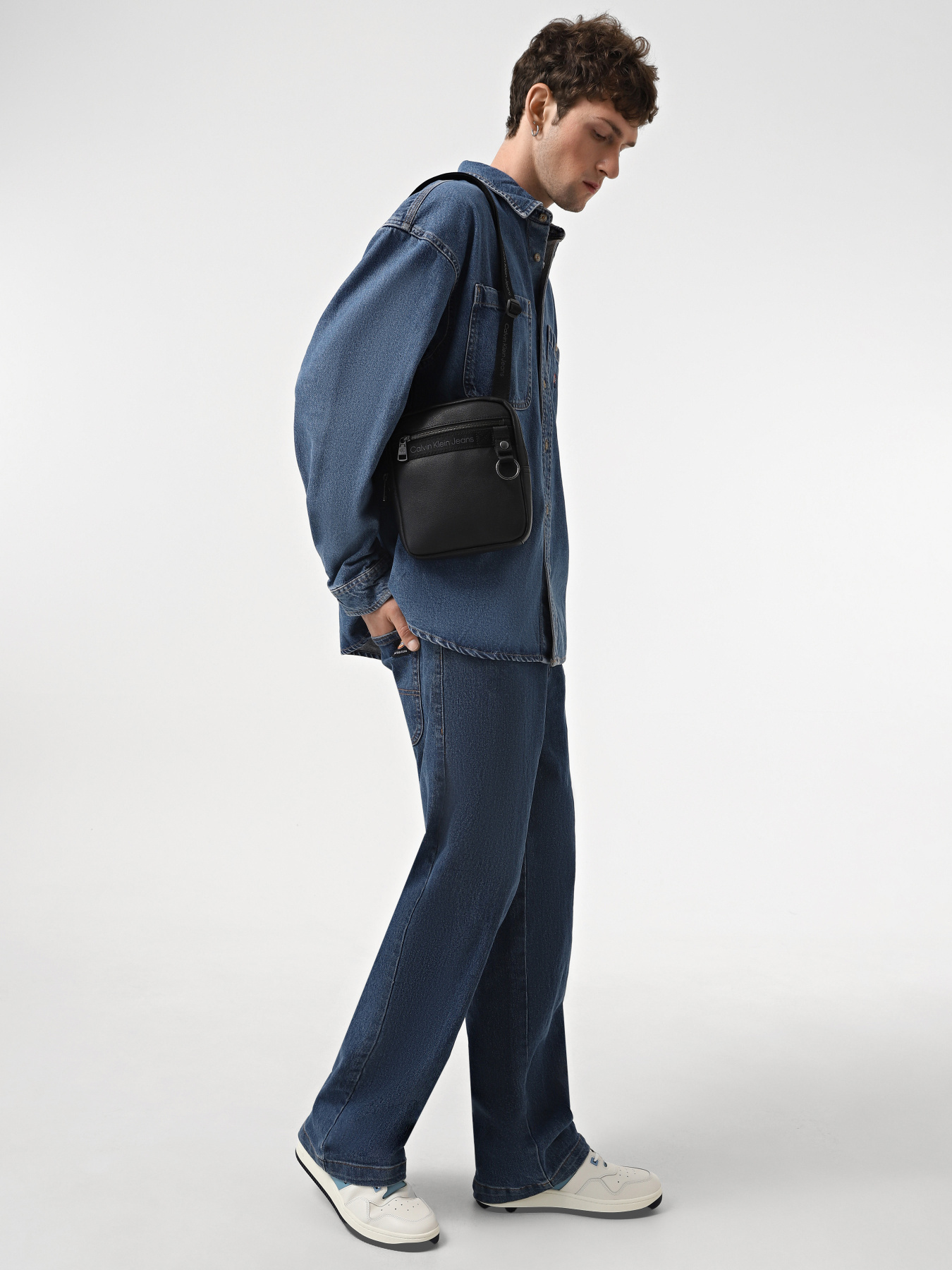 Сумки Calvin Klein Explorer Reporter 18 Pu модель K50K510110-BDS Фото
