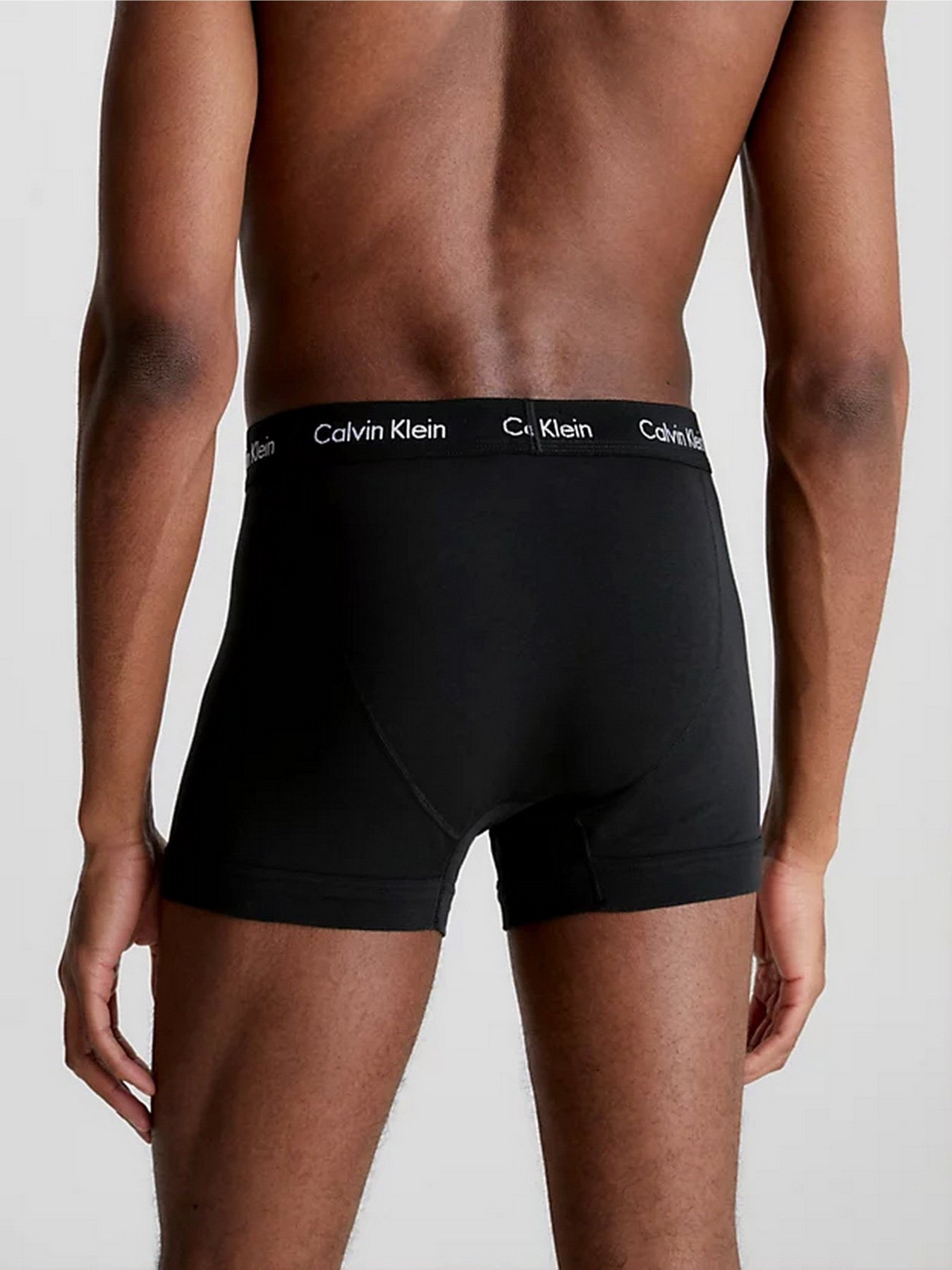 Нижнее белье Calvin Klein Underwear 3 Pack Trunks - Cotton Stretch модель 0000U2662G-XWB Нижнее белье Calvin Klein Underwear 3 Pack Trunks - Cotton Stretch модель 0000U2662G-XWB Фото