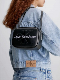 Сумки Calvin Klein Sculpted Camera Bag8 Mono модель K60K610275-0GJ Фото