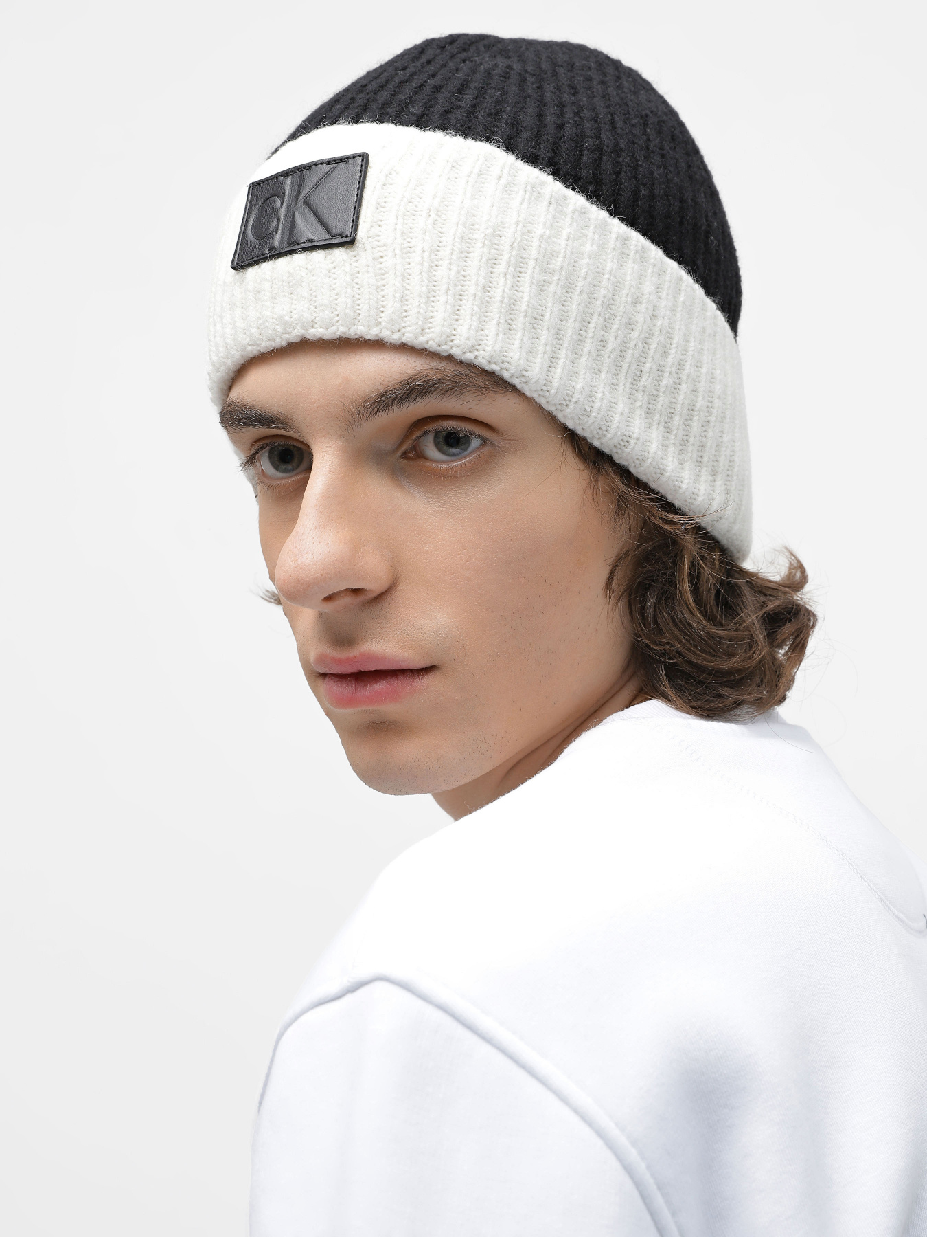 Шапки та кепки Calvin Klein Colorblock Beanie модель K50K511163-BDS Шапки та кепки Calvin Klein Colorblock Beanie модель K50K511163-BDS Фото