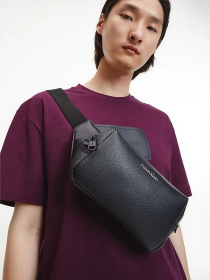Сумки Calvin Klein Must Wa/Stbag модель K50K508688-BAX Фото