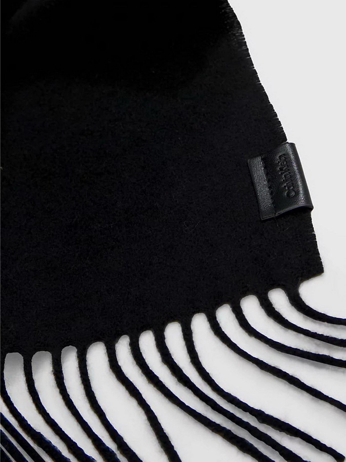 Шарфи та хустки Calvin Klein Classic Wool Woven Scarf модель K50K511008-BAX Фото
