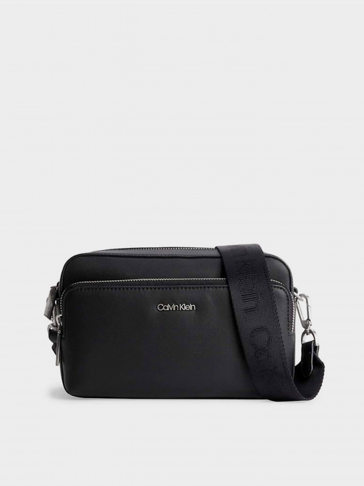 Сумки Calvin Klein Must Camera Bag W/Pckt Lg модель K60K608410-BAX Фото